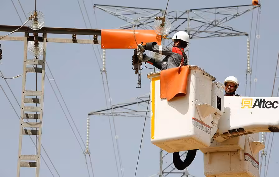 eiffage-energia-trabajos-en-tension-tribuna-albacete